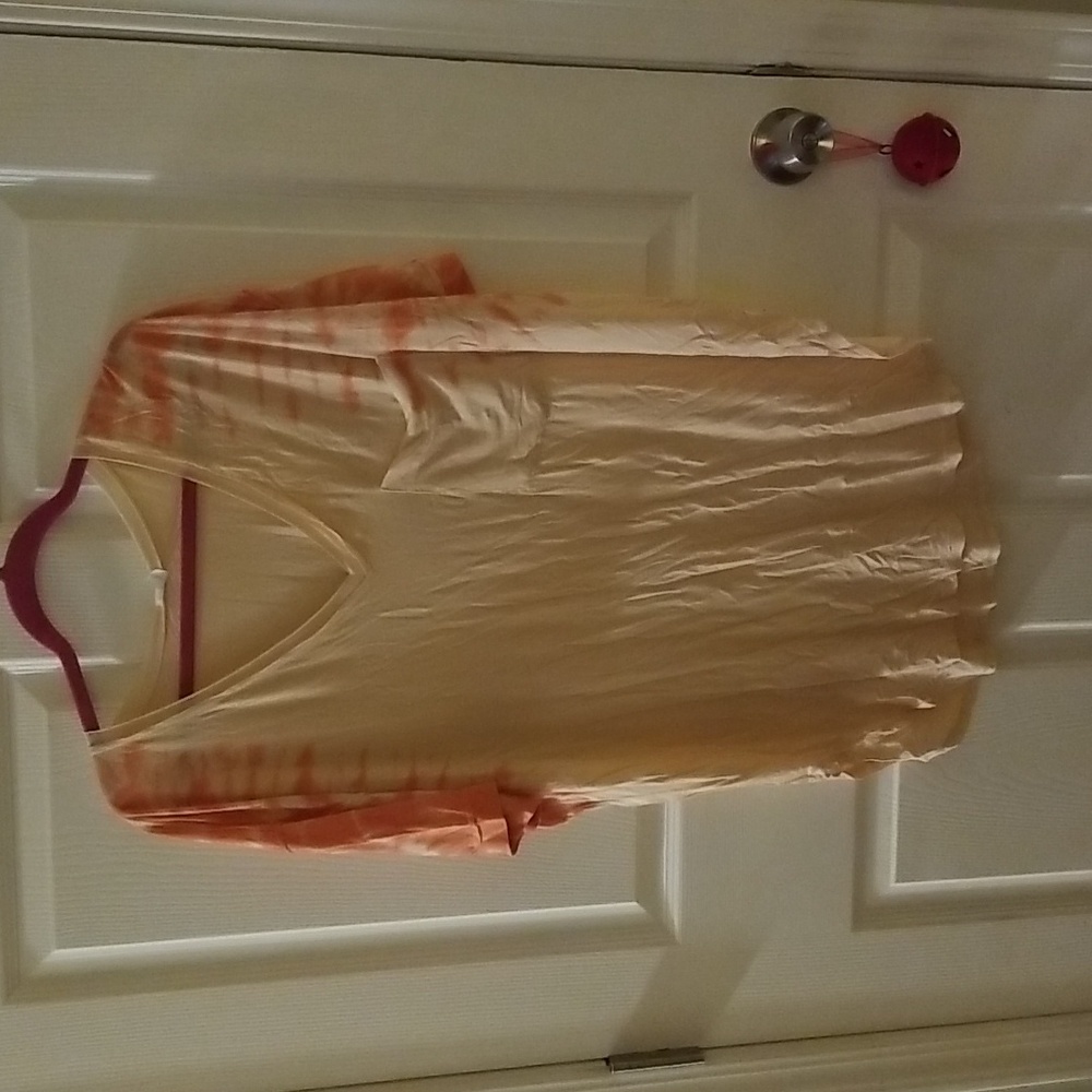 L Love Womens Top NWT Size L